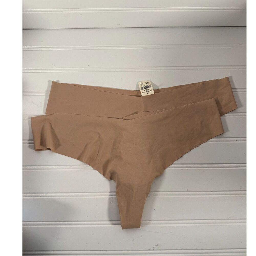 New aerie smoothez thongs (2)